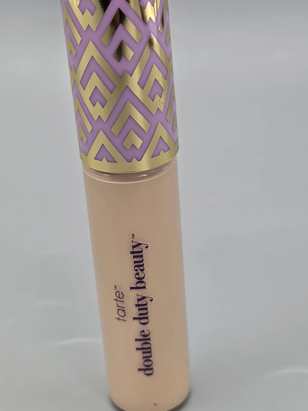 Tarte Shape Tape Ultra Creamy Concealer 22N Light Neutral